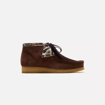 Ботинки Clarks Wallabee Boot, цвет Brown Snake Combi