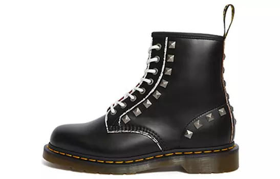 Ботинки Dr.Martens 1460 Stud 8 Martin Boots Black Unisex