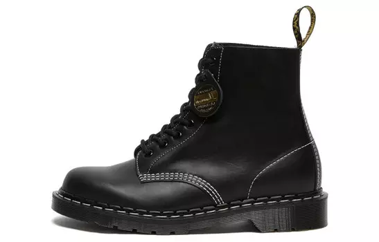 Ботинки Dr.Martens Dr.Martens 1460 Pascal Made In England Cavalier Leather Lace Up Boots 'Black Cavalier'
