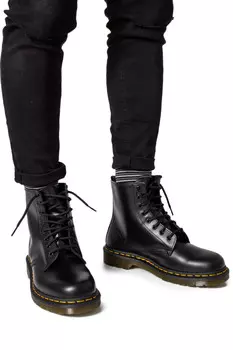 Ботинки Dr. Martens на шнуровке, черный