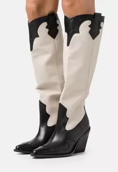 Ботинки на высоком каблуке Bronx