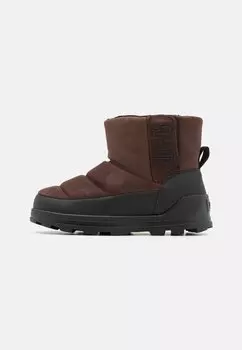 Ботинки para la nieve UGG КЛАССИК КЛАМАТ, коричневый