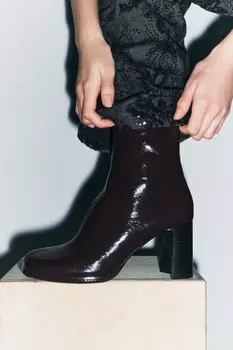 Ботинки с эффектом лака на каблуке ZARA, бордово-красный