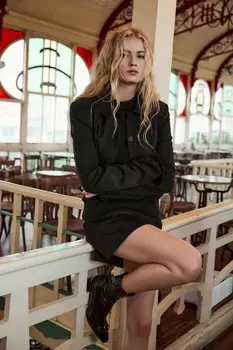Ботинки с эффектом лака с пряжкой ZARA, черный