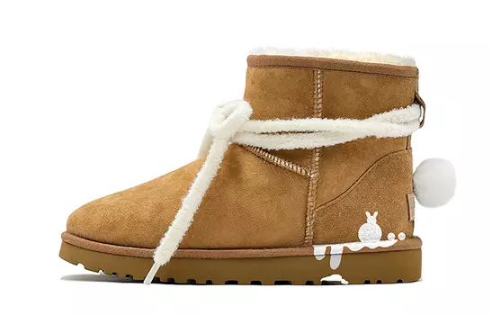 Ботинки UGG CLASSIC MINI Snow Boots Women's Beige