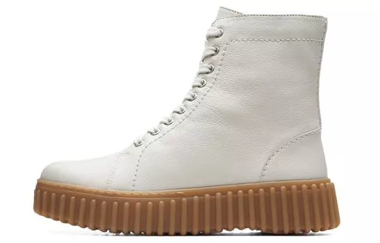 Ботинки женские белые Clarks