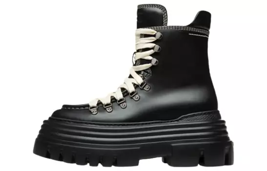 Ботинки женские черные Bally