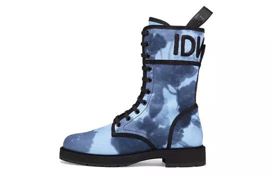 Ботинки женские светло-голубые Fendi