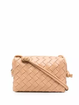 Bottega Veneta мини-сумка через плечо с плетением Intrecciato, нейтральный цвет