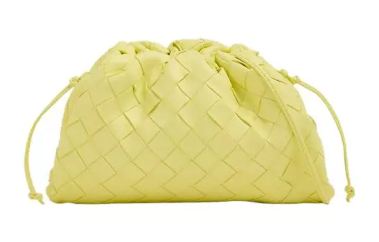 Bottega Veneta Сумка-клатч POUCH Cloud Bag из овчины, мини, женская, светло-желтая
