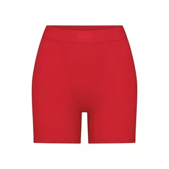Боксеры SKIMS, цвет cranberry