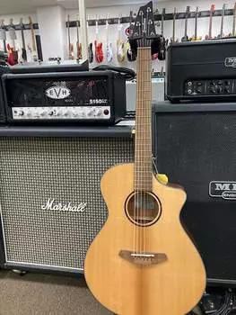 Breedlove Discovery "S" Concert CE Ель ситхинская и африканское красное дерево - Натуральный глянец