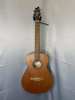 Breedlove Discovery S Companion красный кедр/африканское красное дерево