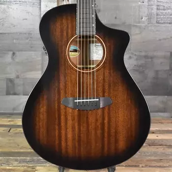 Breedlove Wildwood Pro Concert Suede CE African Mahogany-African Mahogany with Gigbag SN: 3170 Wildwood Pro Concert Suede CE African -African with Gigbag SN: 3170