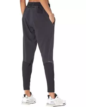 Брюки 2XU Light Speed Joggers, цвет Black/Black Reflective