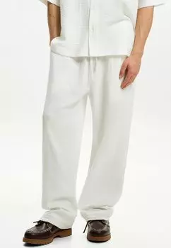 Брюки Bershka, белый