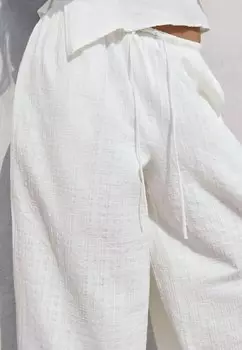 Брюки Bershka, бежевый