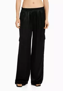 Брюки Bershka, черный