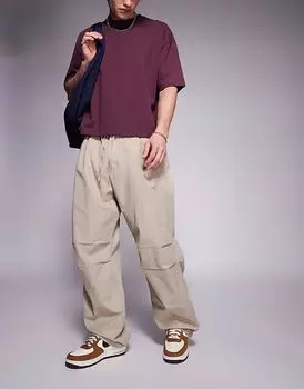 Брюки Bershka Parachute Baggy бежевого цвета