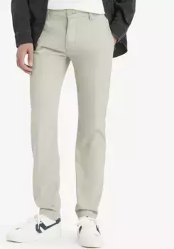 Брюки-чиносы Levi's "LE XX CHINO SLIM TAPER" с логотипом бренда, цвет London Fog