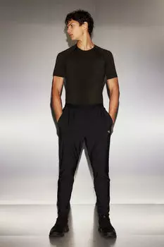 Брюки drymove sports, эластичные в четырех направлениях H&M, черный