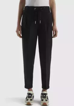 Брюки-джоггеры United Colors of Benetton с кулиской и петлями для ремня, черный