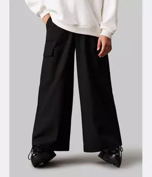 Брюки-карго детские Calvin Klein Jeans широкие, черный