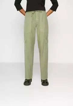 Брюки карго Esprit, зеленый