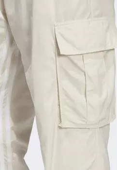 Брюки карго Rifta adidas Originals, белые