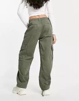 Брюки карго с регулируемыми манжетами цвета хаки Pull & Bear
