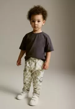 Брюки-карго SIDE POCKET PULL ON STANDARD Next, цвет neutral checkerboard