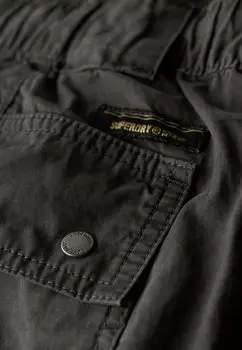 Брюки карго Utility Superdry, стираные черные