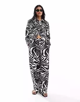 Брюки-комбинезон ASOS DESIGN из льняного материала с принтом «зебра»