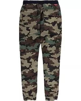 Брюки Levi'S Camo Couch To Camp Pants, цвет Cypress Camo