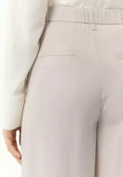 Брюки MIT ELASTIKBUND UND ANGEDEUTETEN TASCHEN comma, бежевый