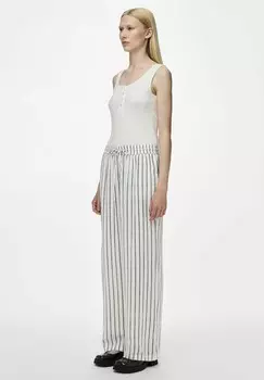 Брюки MIT WEITEM BEIN PCPIA Pieces, кремовый