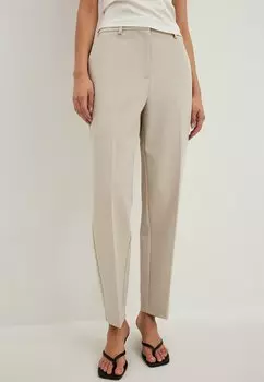 Брюки NA-KD Gekrzte Regulre, песочный