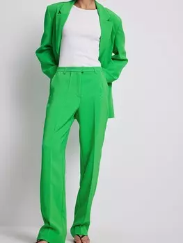 Брюки NA-KD Loose fit Pleated Pants, зеленый