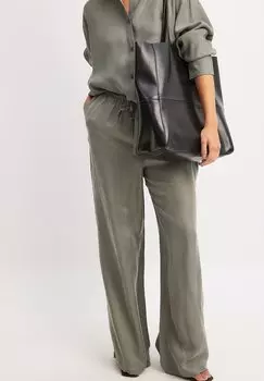 Брюки NA-KD, серый