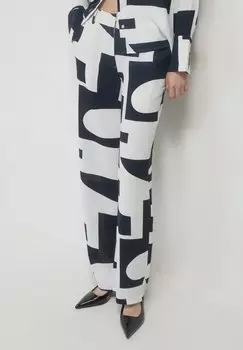 Брюки PALAZZO STAMPA LETTERING Calliope, цвет Var Bianco Lana