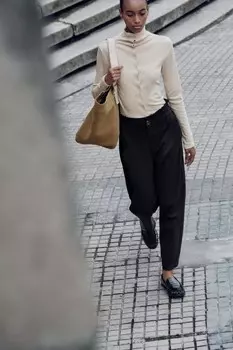 Брюки paperbag с резинкой на поясе ZARA, черный