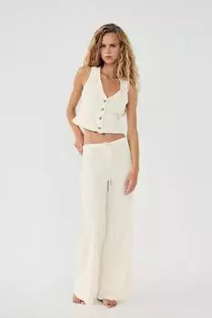 Брюки прямого кроя с текстюрной покрытием ZARA, экрю