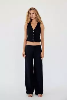 Брюки прямого кроя с текстюрной покрытием ZARA, черный
