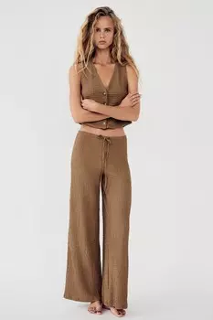 Брюки прямого кроя с текстюрной покрытием ZARA, коричневый