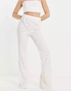 Брюки Rebellious Fashion с волнистым принтом