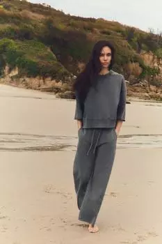 Брюки с эффектом стирки ZARA, цвет Dark grey