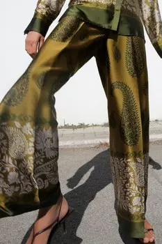 Брюки с атласным принтом ZARA, разноцветный