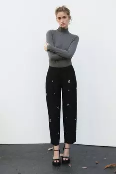 Брюки с драгоценными бусинами ZARA, черный