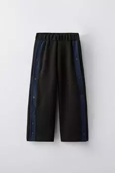 Брюки с лампасами и кнопками ZARA, черный