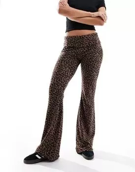 Брюки с леопардовым принтом ASOS Design